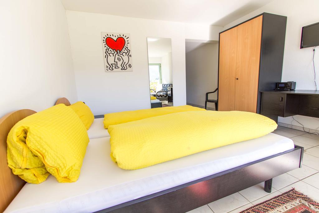 Hotel Sonne Amden Bagian luar foto