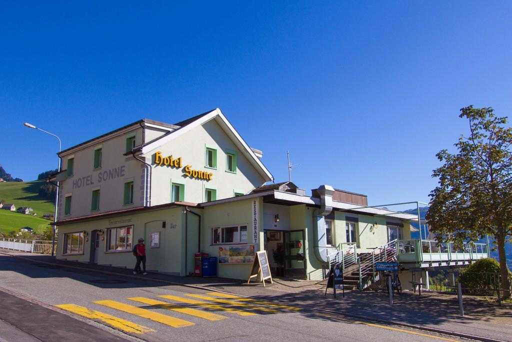 Hotel Sonne Amden Bagian luar foto